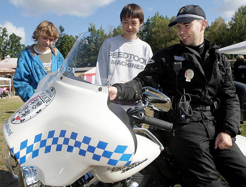 Sportovní den s Městskou policií se konal 30. září 2010 na Biřičce.