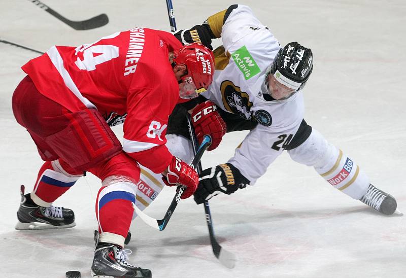 Hokejová European Trophy: Mountfield HK - Kärpät Oulu.