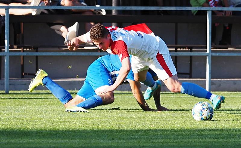 Finále: Libčany - Slavia Hradec Králové 2:2 (1:2), pen. 4:3.