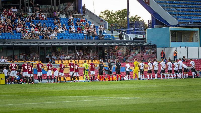 DEBAKL. Fotbalisté Hradce Králové prohráli na Spartě 0:4.