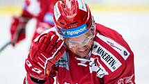 Hokejová extraliga: Mountfield HK - HC Oceláři Třinec.