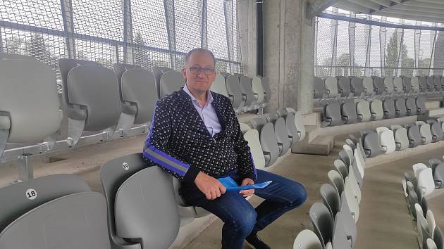 Hrdý autor návrhu stadionu Tomáš Vymetálek.