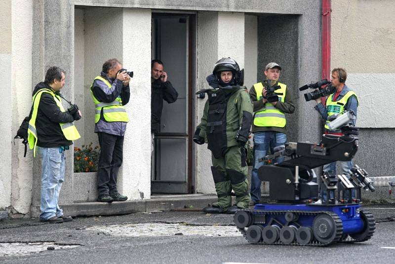 Námětové cvičení složek IZS v budově SPŠ stavební a okolí v Hradci Králové.