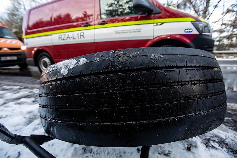 Havárie autobusu u Třebechovic pod Orebem.