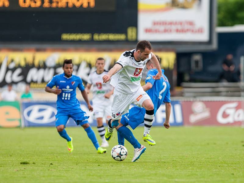 Fotbalová Synot liga: FC Hradec Králové - FC Baník Ostrava.