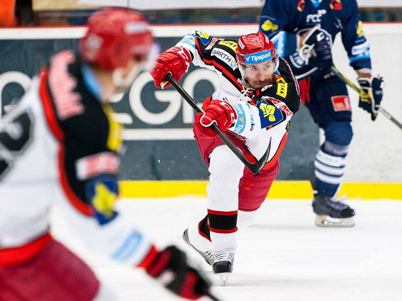 Hokejová extraliga: Mountfield HK - Bílí Tygři Liberec.