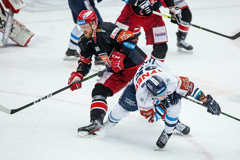 Čtvrtfinále play off hokejové extraligy: Mountfield HK - Bílí Tygři Liberec.