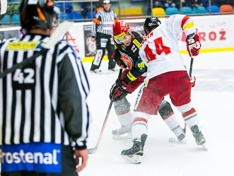 Tipsport extraliga ledního hokeje: Mountfield HK - HC Olomouc.