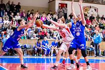 Ženská basketbalová liga: Sokol Hradec Králové - Kara Trutnov.