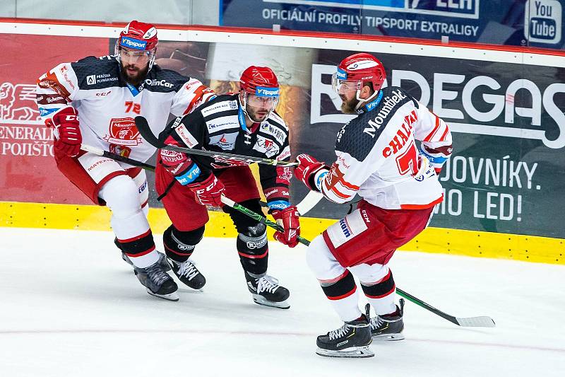 Úvodní utkání čtvrtfinále play off hokejového poháru Generali Česká Cup: Mountfield Hradec Králové - HC Oceláři Třinec