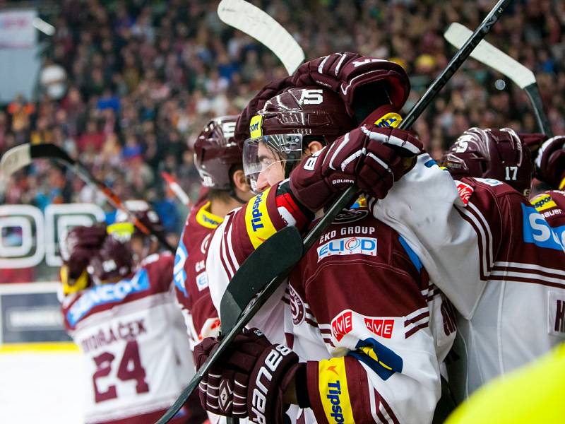 Hokejová extraliga - play off České pojišťovny - 4. zápas čtvrtfinále: Mountfield HK - HC Sparta Praha.