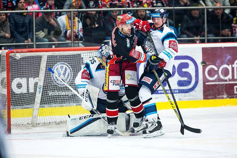 7. čtvrtfinále hokejové extraligy Hradec Králové vs. Liberec (2:1).