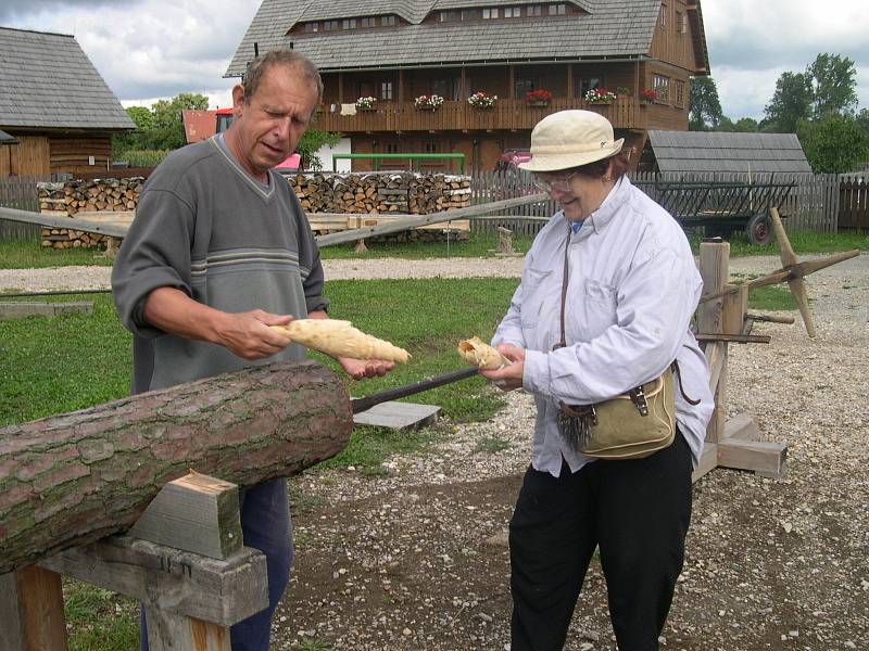 Den dřeva v krňovickém skanzenu