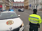 Pražský most hlídá městská policie a za porušení zákazu vjezdu rozdává pokuty až 1500 korun.