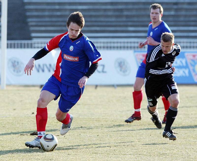 Vítězství si v přípravném utkání s Náchodem (3:0) připsali prvoligoví fotbalisté Hradce Králové. 