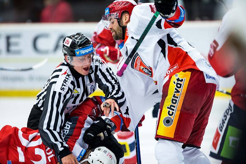 Hokejová extraliga: Mountfield HK - HC Dynamo Pardubice.