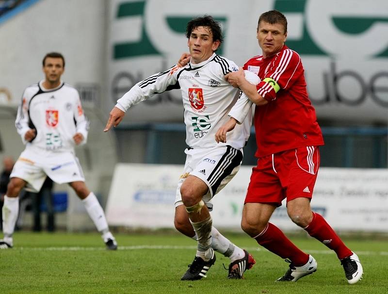 Z druholigového utkání FC Hradec - Třinec (0:0:).