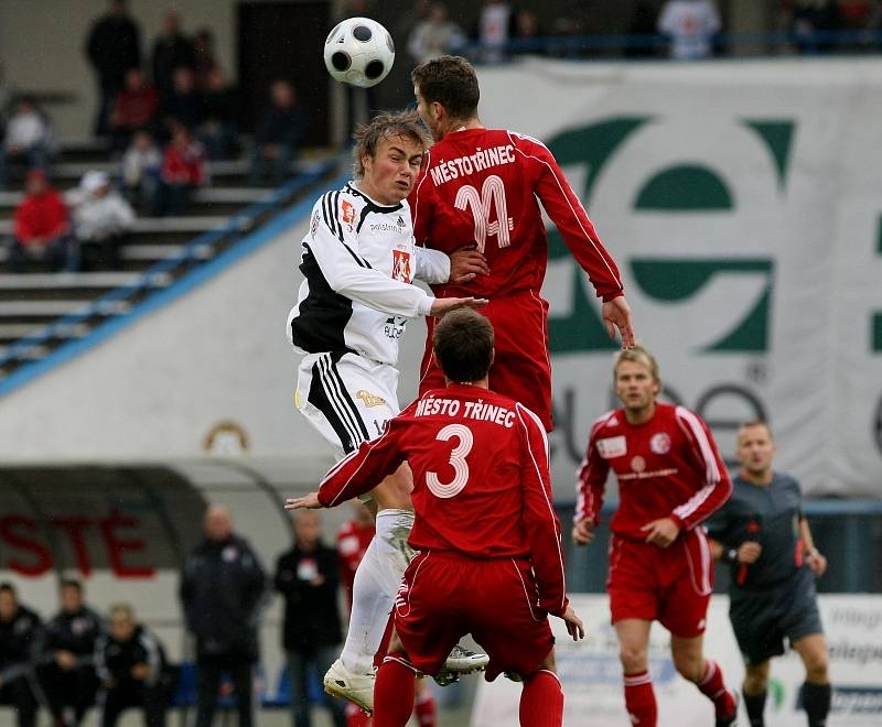 Z druholigového utkání FC Hradec - Třinec (0:0:).