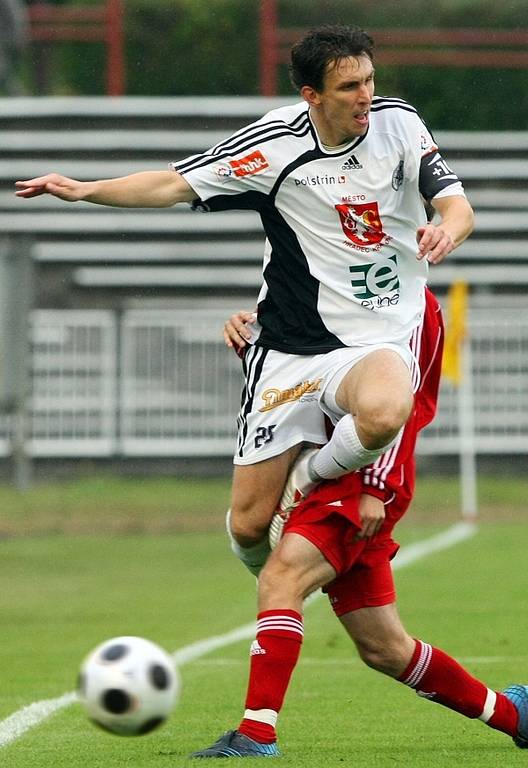 Z druholigového utkání FC Hradec - Třinec (0:0:).