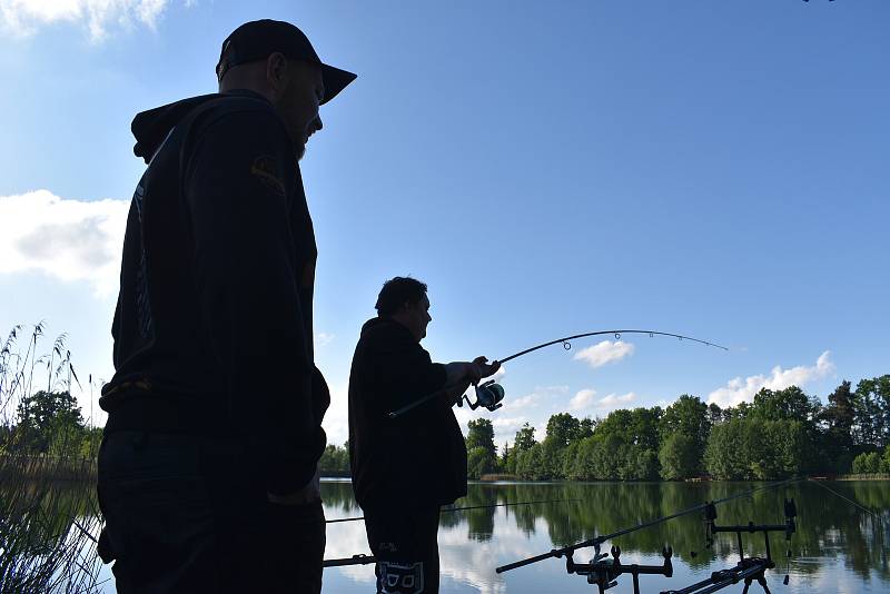 Laguna už slouží hlavně rybářům. Koupat se tady mohou jen obyvatelé Bělče nad Orlicí.