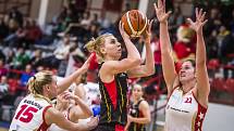 Stříbro hradeckých basketbalistek. Lvice prvenství neobhájily.