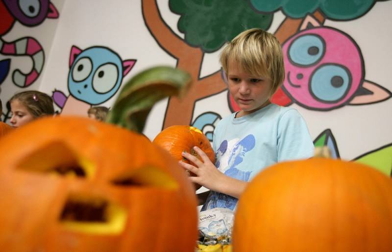 Halloweenská dílna v zábavním parku v hradeckých Kuklenách.