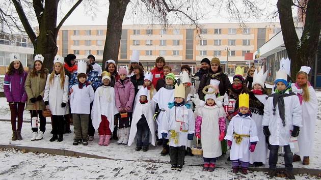 Tříkrálová sbírka ve Smiřicích a Holohlavech.