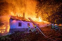 Požáry, nehody nebo technická pomoc. Loni měli hasiči v Královéhradeckém kraji přes 8 tisíc zásahů.