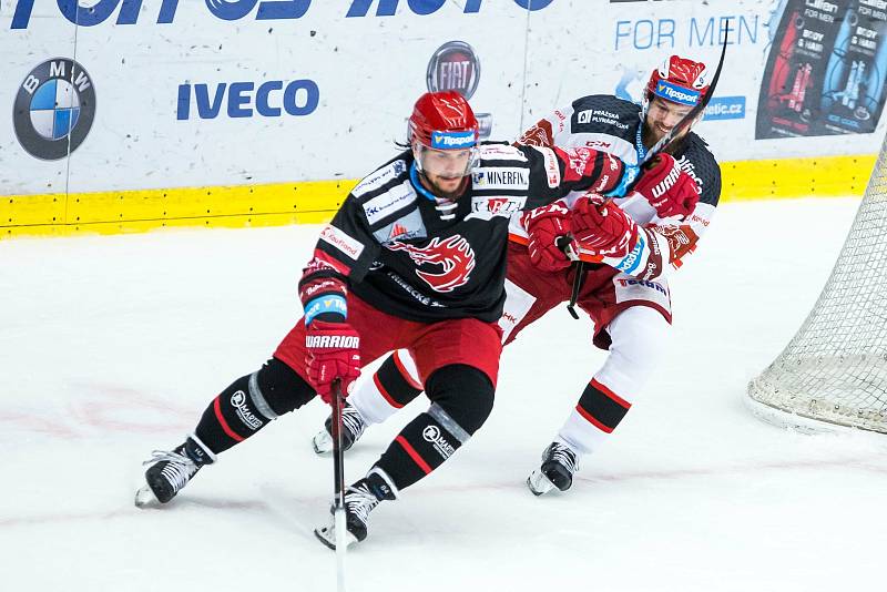 Úvodní utkání čtvrtfinále play off hokejového poháru Generali Česká Cup: Mountfield Hradec Králové - HC Oceláři Třinec