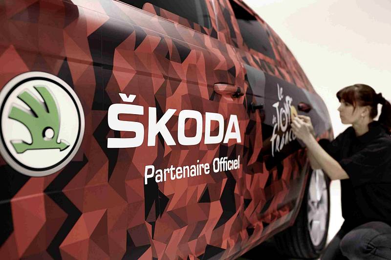 Škoda Kodiaq přivede peloton do cíle Tour de France.