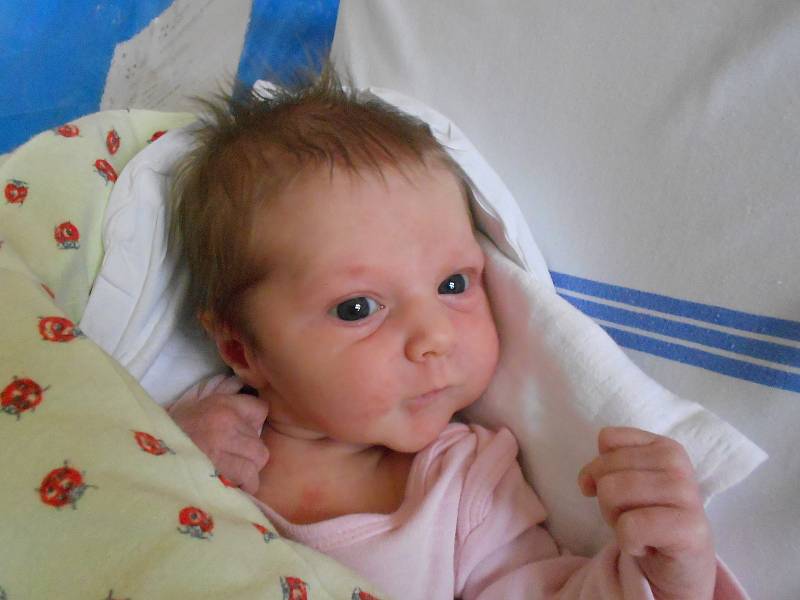 Justýna Eliášová se narodila 22. 5. 2021 v 2:38 hodin. Vážila 3 520 g a měřila 50 cm. Rodiče Petra a Viktor pochází z Bolehoště. Tatínek byl během porodu mamince velkou oporou.