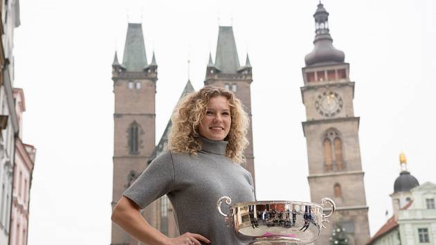 Kateřina Siniaková přivezla do rodného města nejcennější trofej z ženského týmového tenisu Fed Cup.