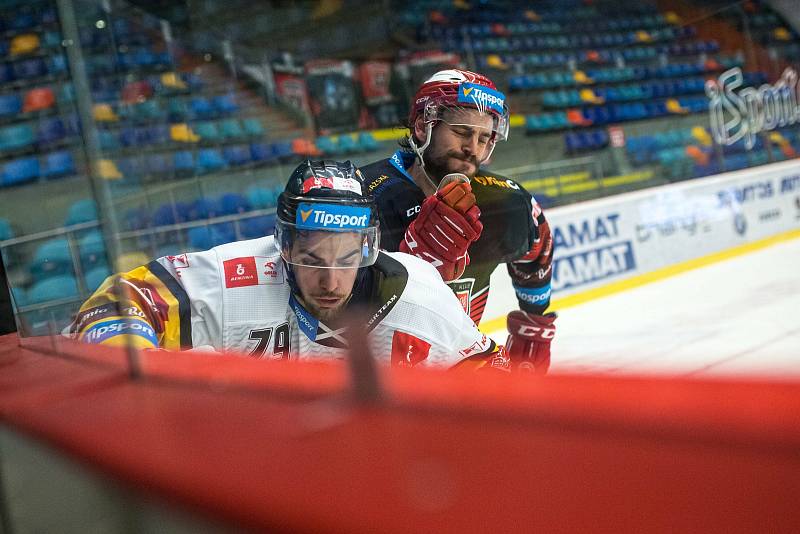 Předkolo play off hokejové extraligy: Mountfield HK - HC Verva Litvínov.