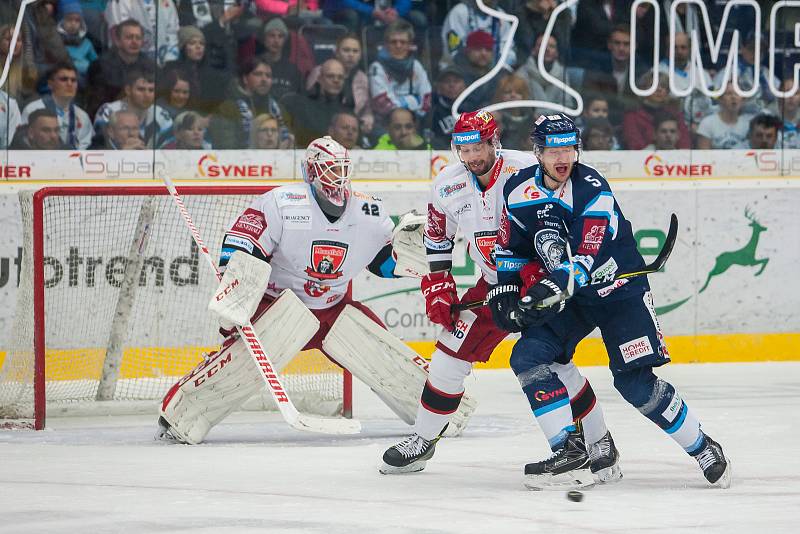 4. zápas čtvrtfinále extraligy ledního hokeje Bílí Tygři Liberec - Mountfield Hradec Králové.