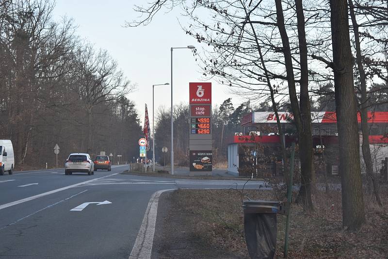 Do nebes rostoucí ceny benzínu a nafty oživily poptávku po přestavbách aut na LPG. Zkapalněný propan butan sice také zdražuje, ale stále stojí méně než polovinu.