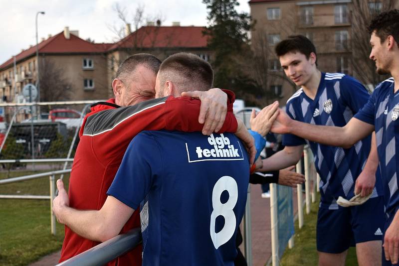 Krajský přebor: Slavia Hradec Králové (červenobílí) - Třebeš 0:2