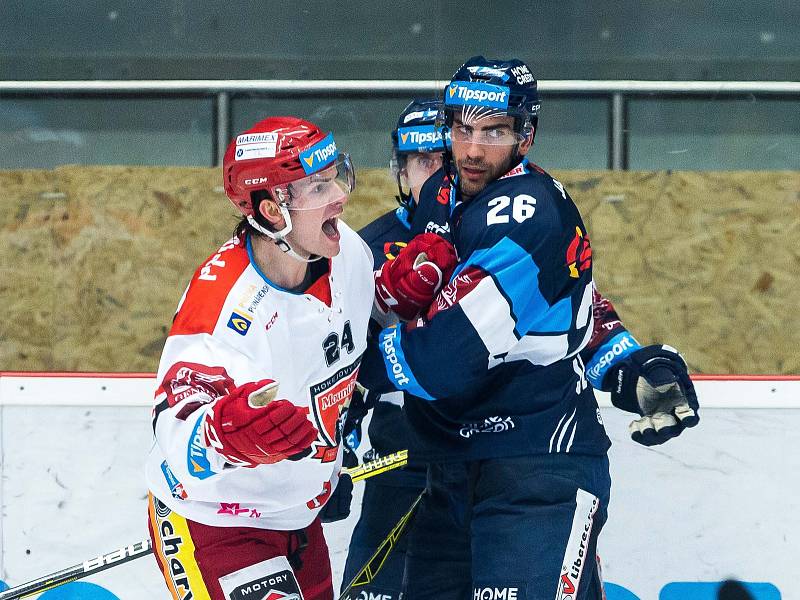 Hokejová extraliga: Mountfield HK - Bílí Tygři Liberec.