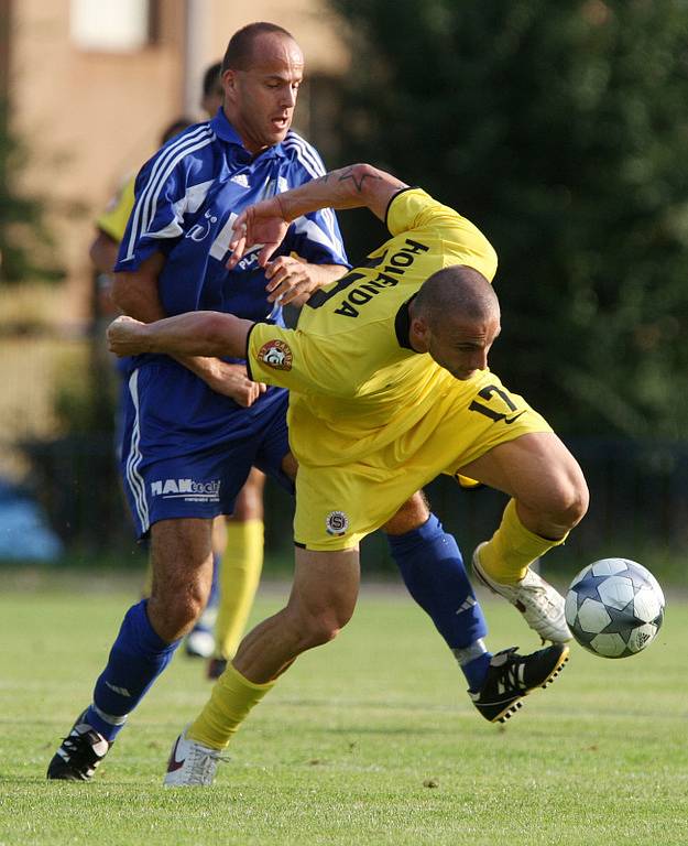 Dvůr Králové nad Labem : Sparta Praha, Pohár ČMFS. Sparta porazila dvorské třemi góly