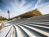 Hradecký fotbalový stadion v Malšovicích se bude rekonstruovat, k zemi půjdou i známá "lízátka".