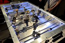 Interaktivní výstava plná robotů a božské energie