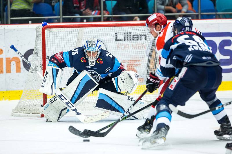 Hokejová extraliga: Mountfield HK - Bílí Tygři Liberec.