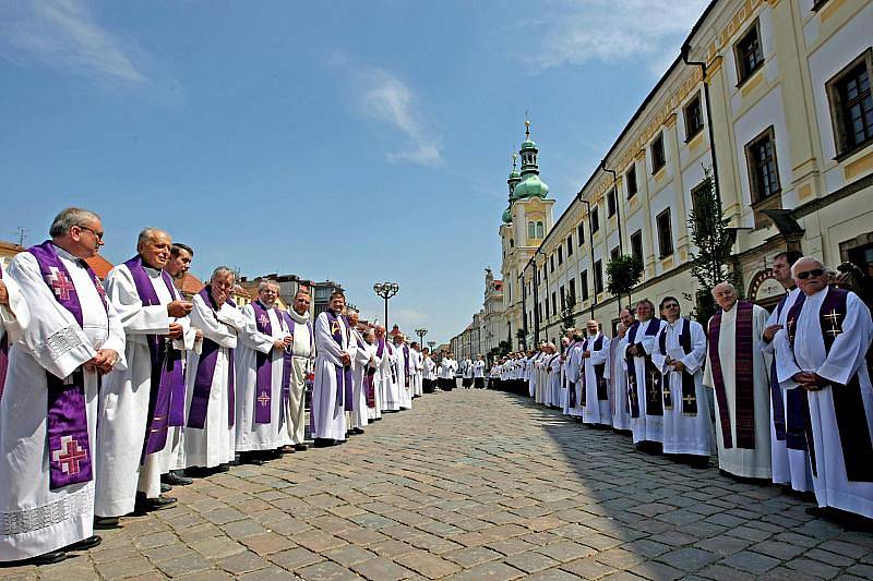 Pohřeb arcibiskupa Karla Otčenáška