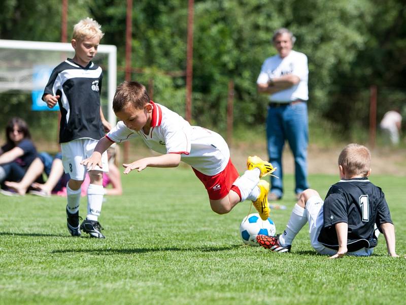 Fotbalový turnaj dětí z mateřských škol na hřišti Háječek v Hradci Králové.