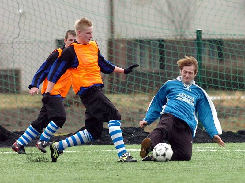 Chudonice 2008: Trutnov vs. Chlumec nad Cidlinou (v modrém).