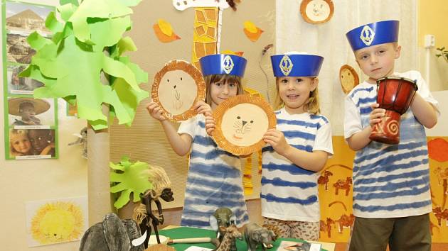 Projekt Lodí kolem světa v hradecké mateřské škole Montessori.