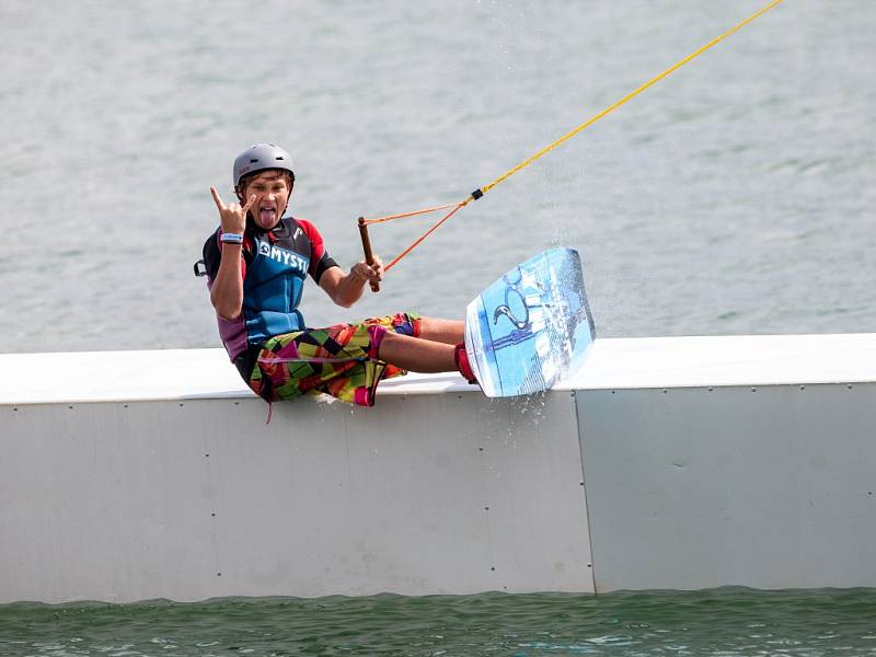 Wakepark na plačické pískovně u Hradce Králové.