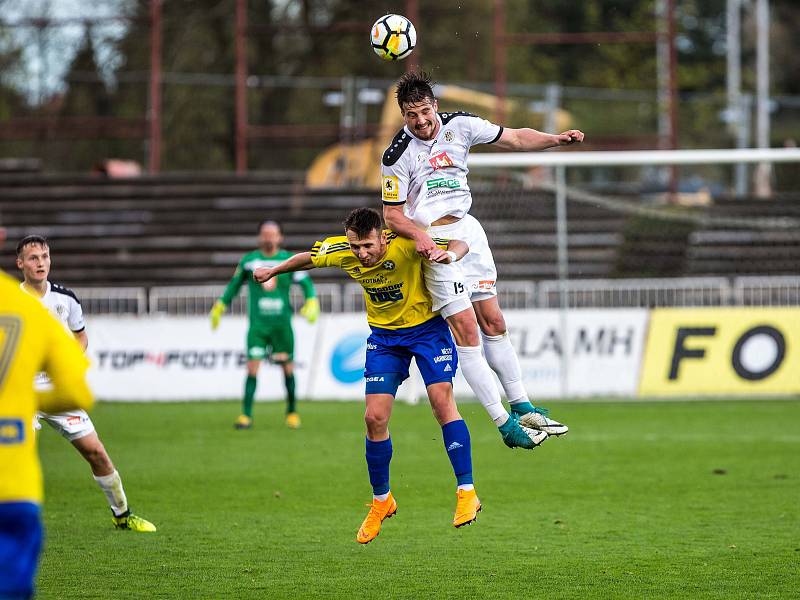 Fotbalová Fortuna národní liga: FC Hradec Králové - FK Varnsdorf.