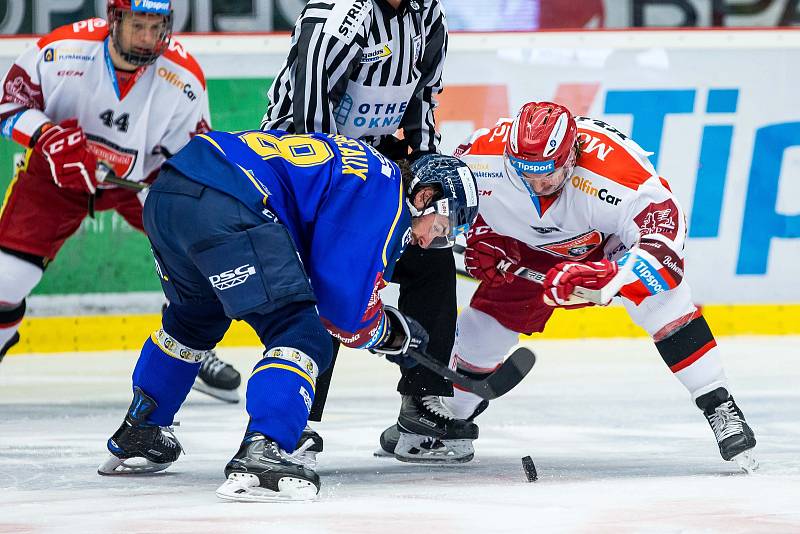 Hokejová extraliga: Mountfield HK - PSG Berani Zlín.