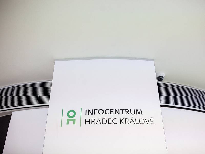 Městské informační centrum na Eliščině nábřeží v Hradci Králové.