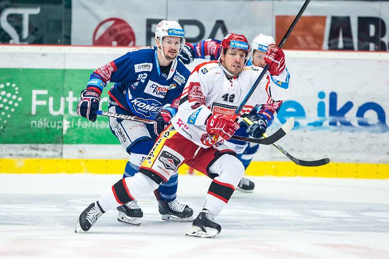 Čtvrtfinále play off hokejové extraligy: Mountfield HK - HC Kometa Brno.